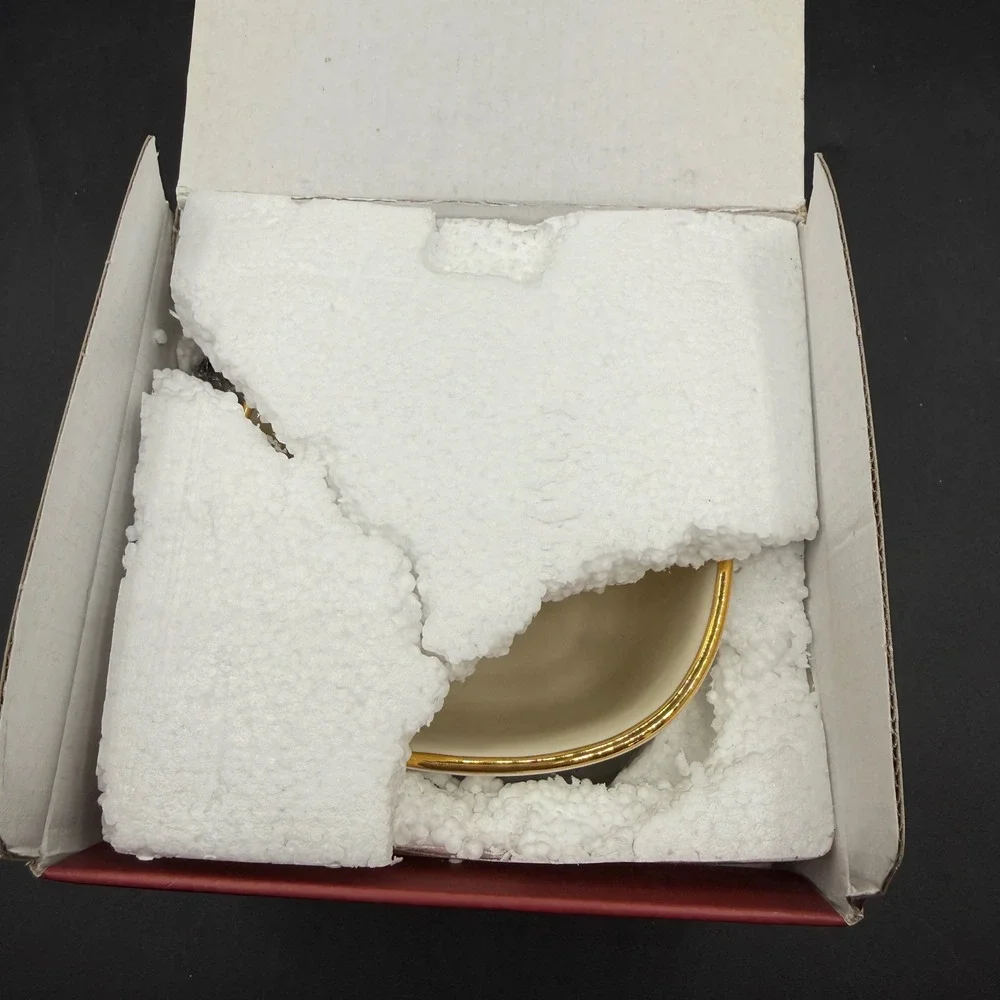 Lenox Holiday Archive Nut Bowl‎ Ivory Gold Trim Holly Berry Christmas